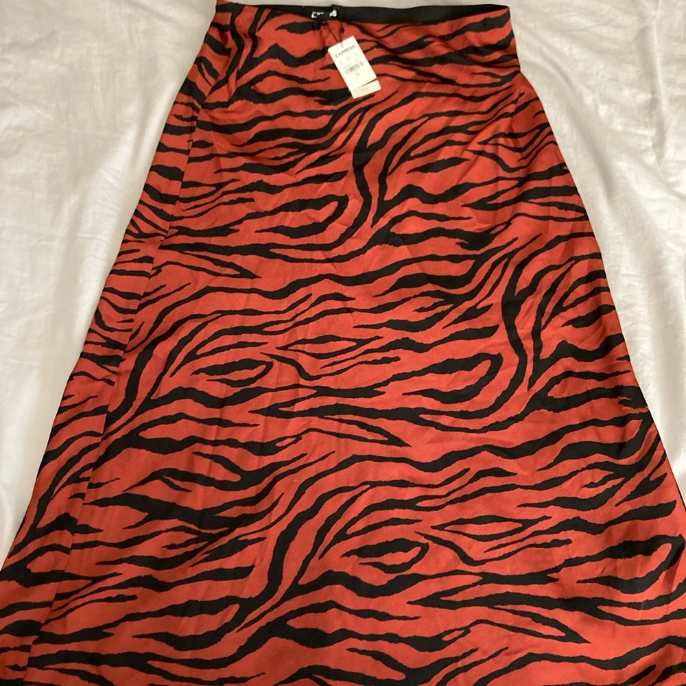 NEW EXPRESS XS midi slip skirt in animal print (Similar to Reformation style)